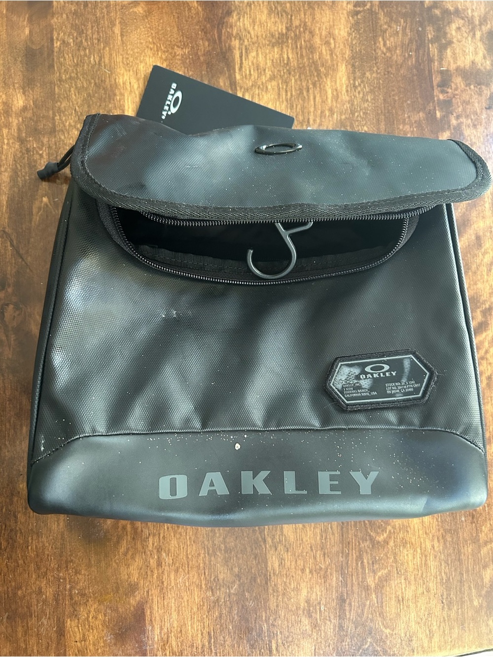 Oakley Black Men's Toiletry Pouch with Top Flap